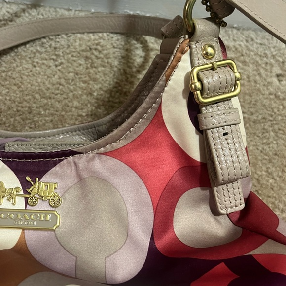 Coach Madison Maggie Op Art Shoulder Bag 18764 - Picture 9 of 12